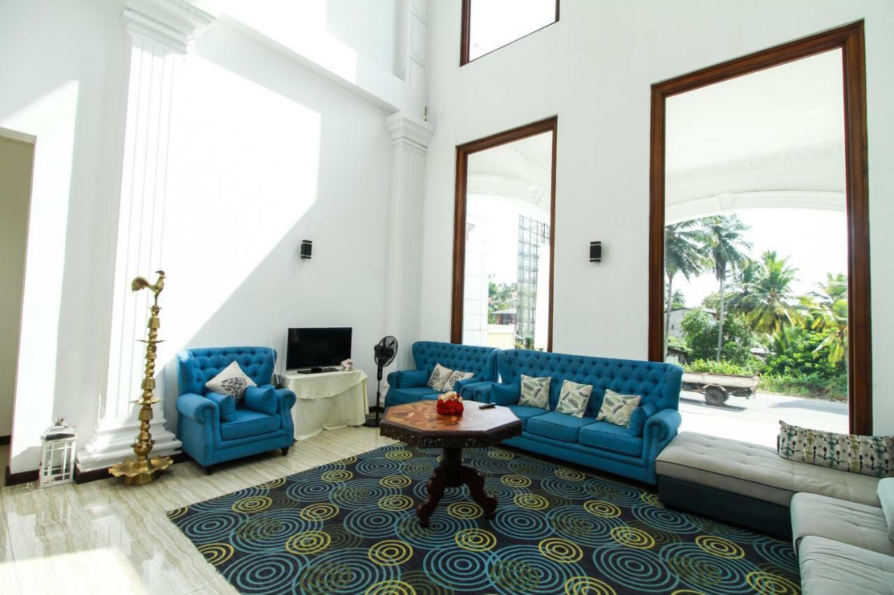 Hotel Queensbury Malabe Kaduwela Dış mekan fotoğraf
